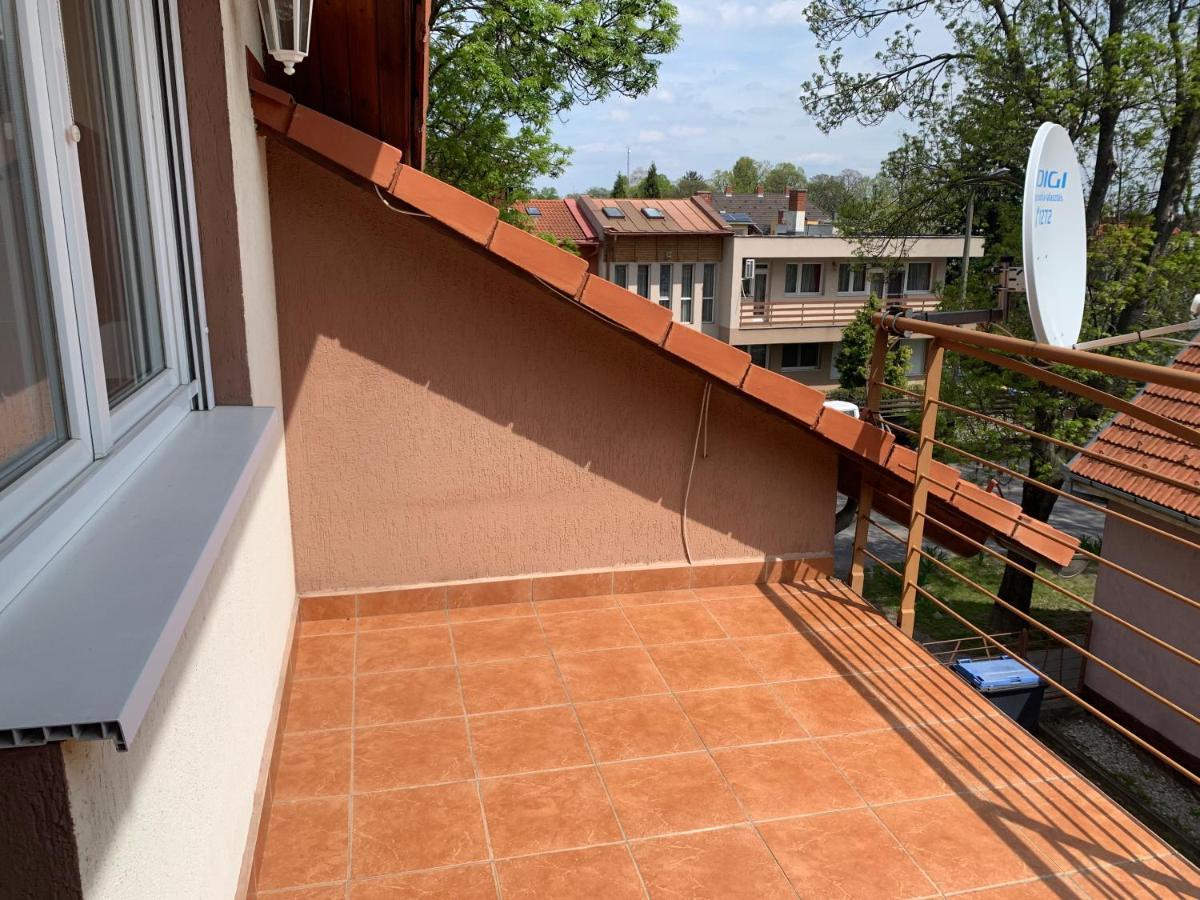 Indi Apartman Siofok Luaran gambar