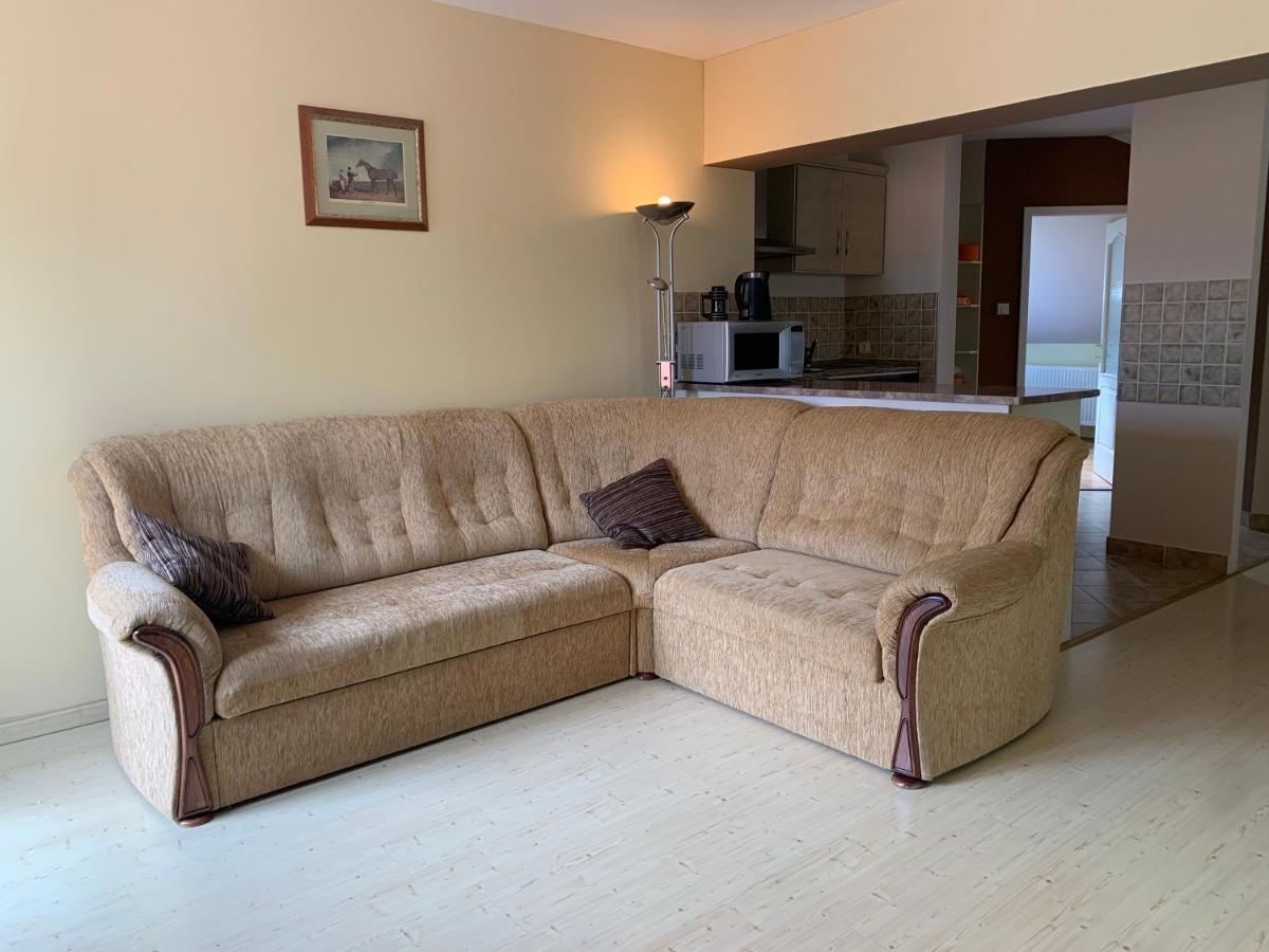 Indi Apartman Siofok Luaran gambar